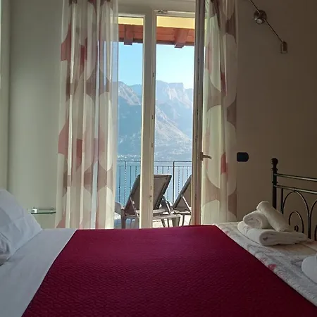 Casa Olive 2 Holiday home Oliveto Lario