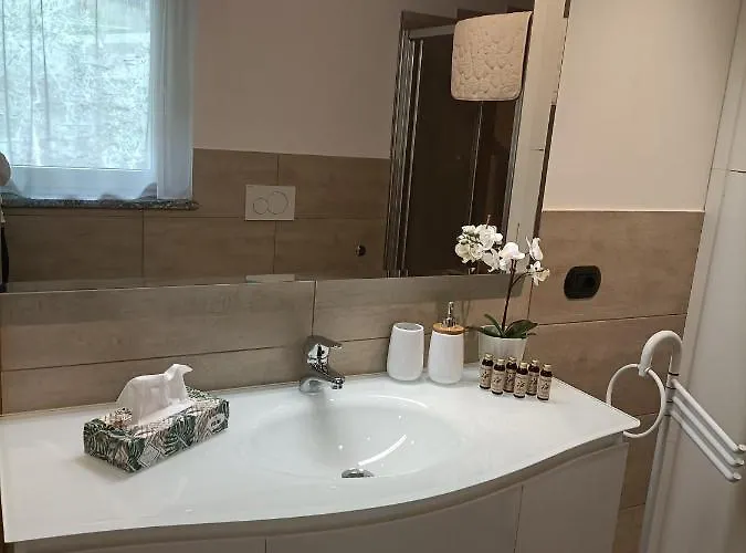 Casa Olive 2 Сasa de vacaciones Oliveto Lario